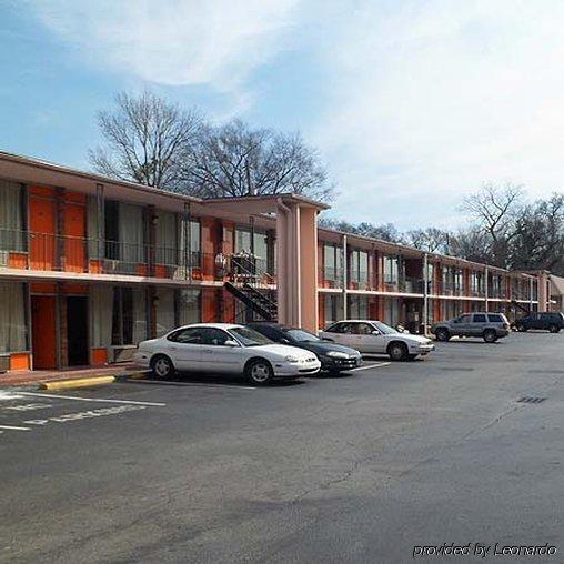 College Inn สปาร์ตันเบิร์ก ภายนอก รูปภาพ